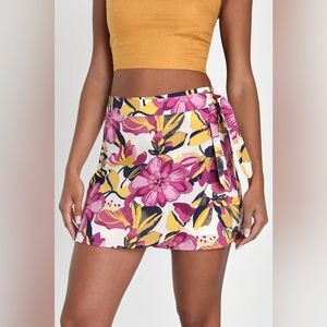 Lulu’s • Midtown Mindset Ivory and Purple Floral Print Side-Tie Skort